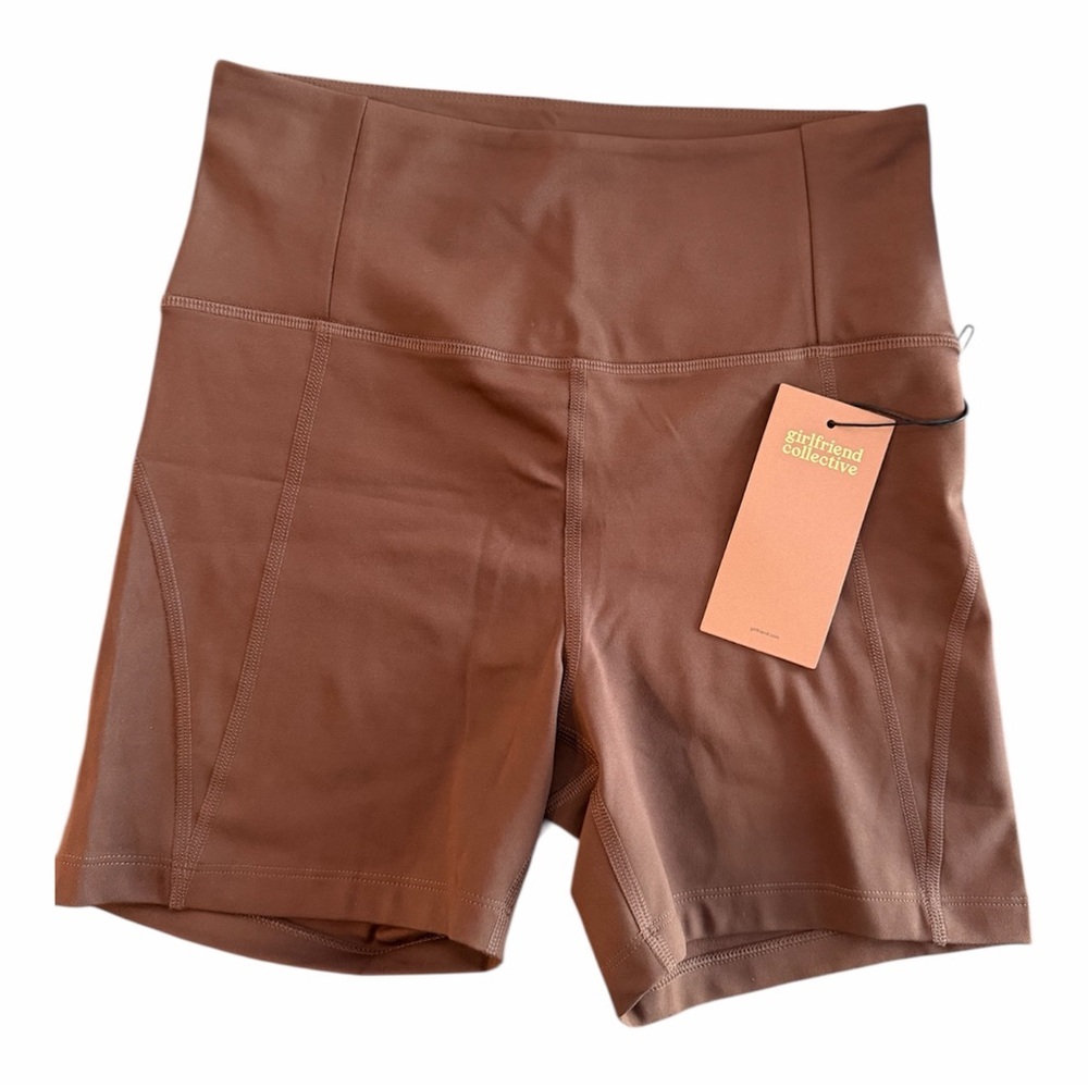 Girlfriend Collective Chocolate Bike Shorts - size M - 4” inseam NWT